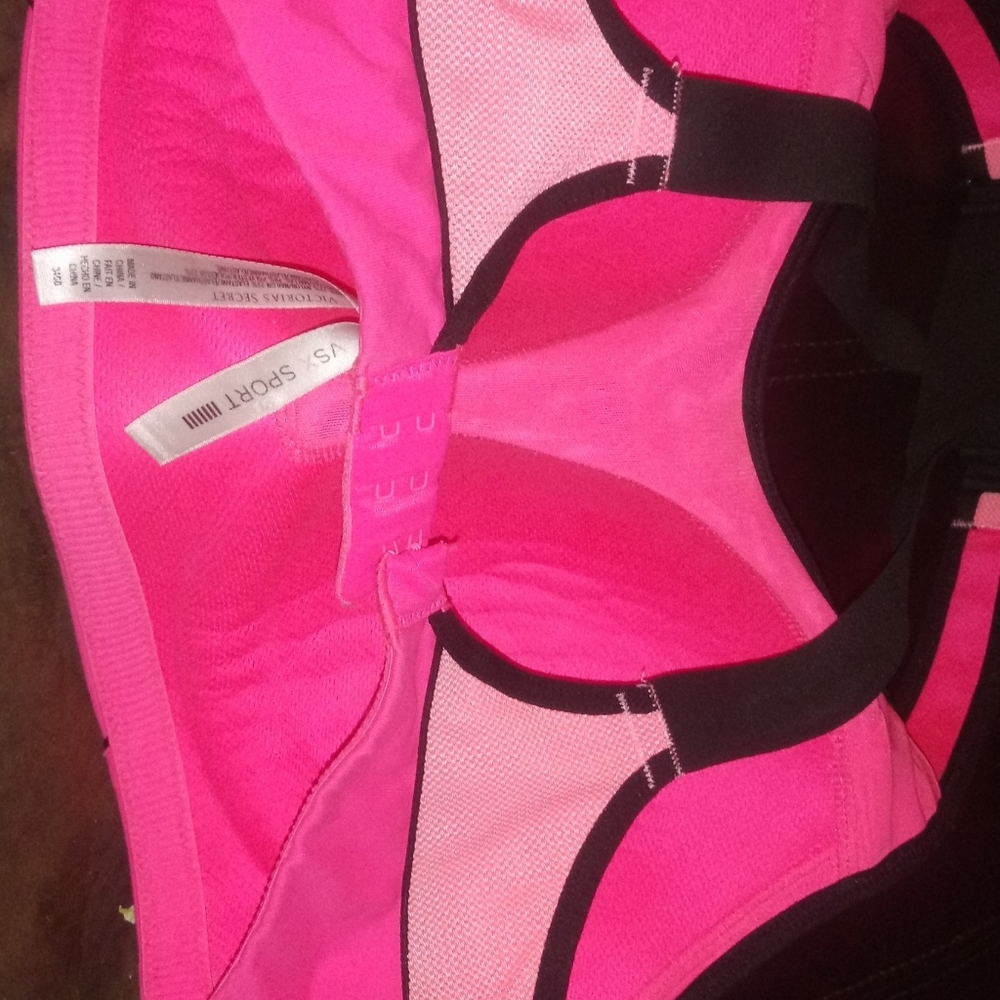Sports bra - Picture 3 of 3